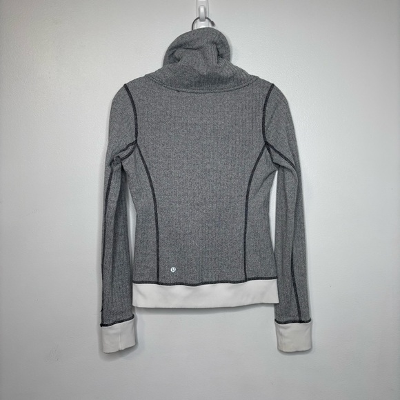 Lululemon Athletica Be Present Jacket Heathered Herringbone Womens Sz 6. - Picture 4 of 9